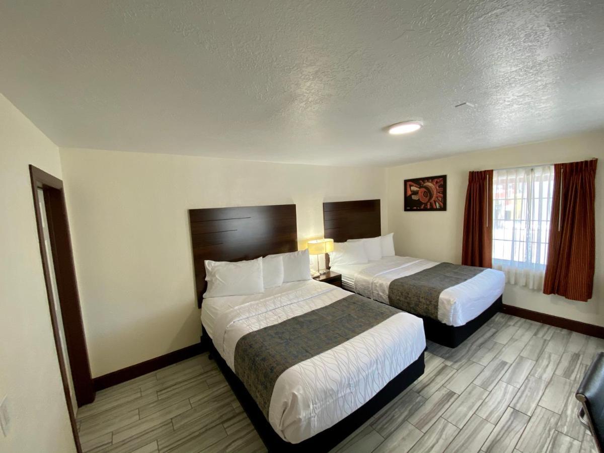 Roswell Inn ภายนอก รูปภาพ