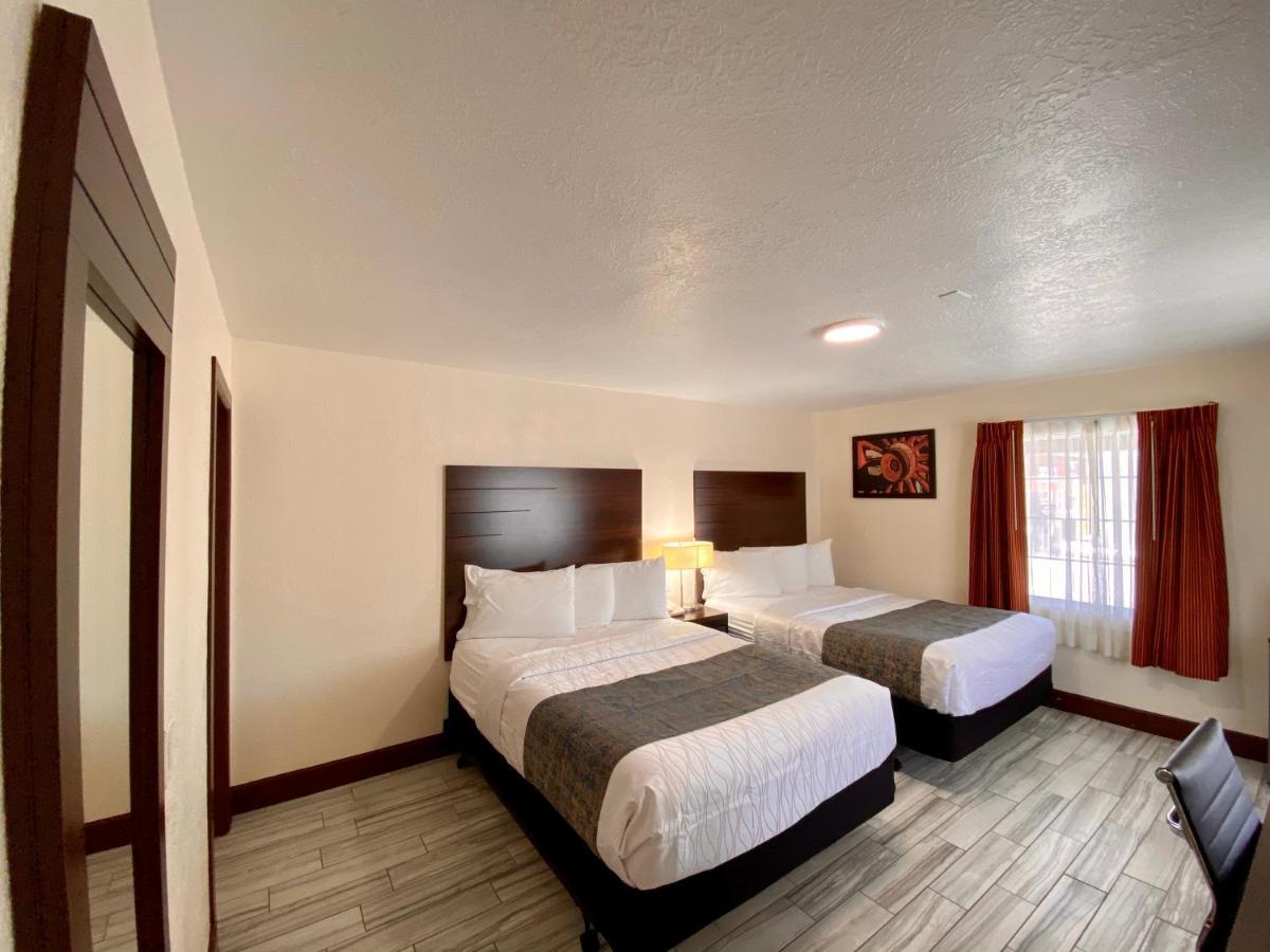 Roswell Inn ภายนอก รูปภาพ