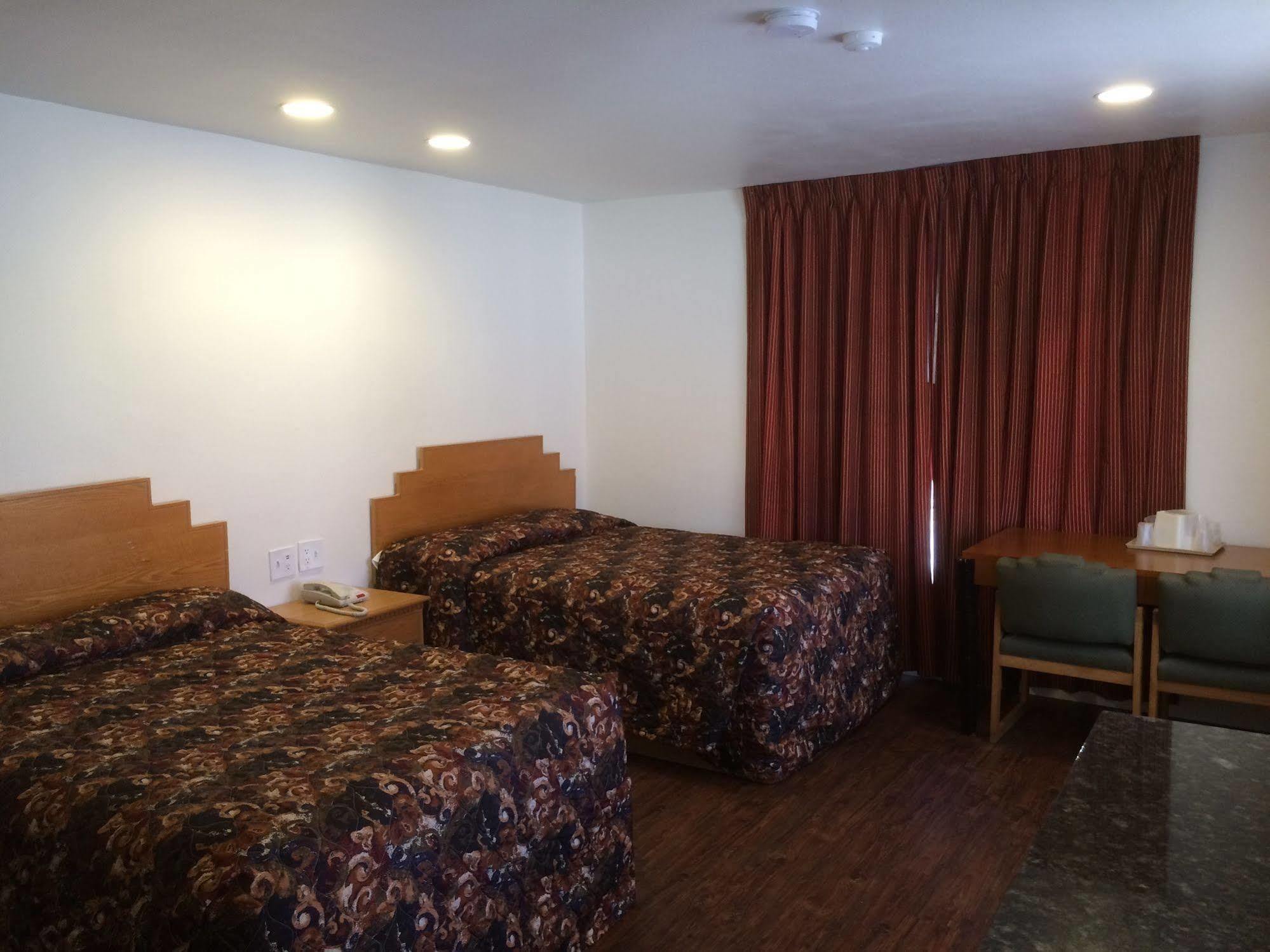Roswell Inn ภายนอก รูปภาพ