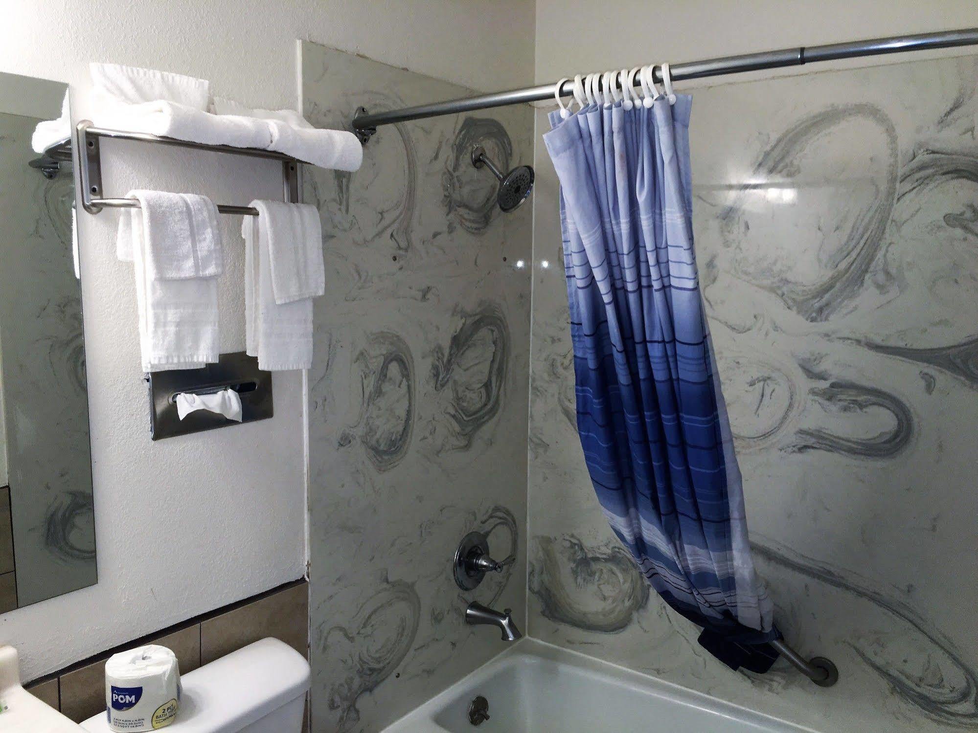 Roswell Inn ภายนอก รูปภาพ