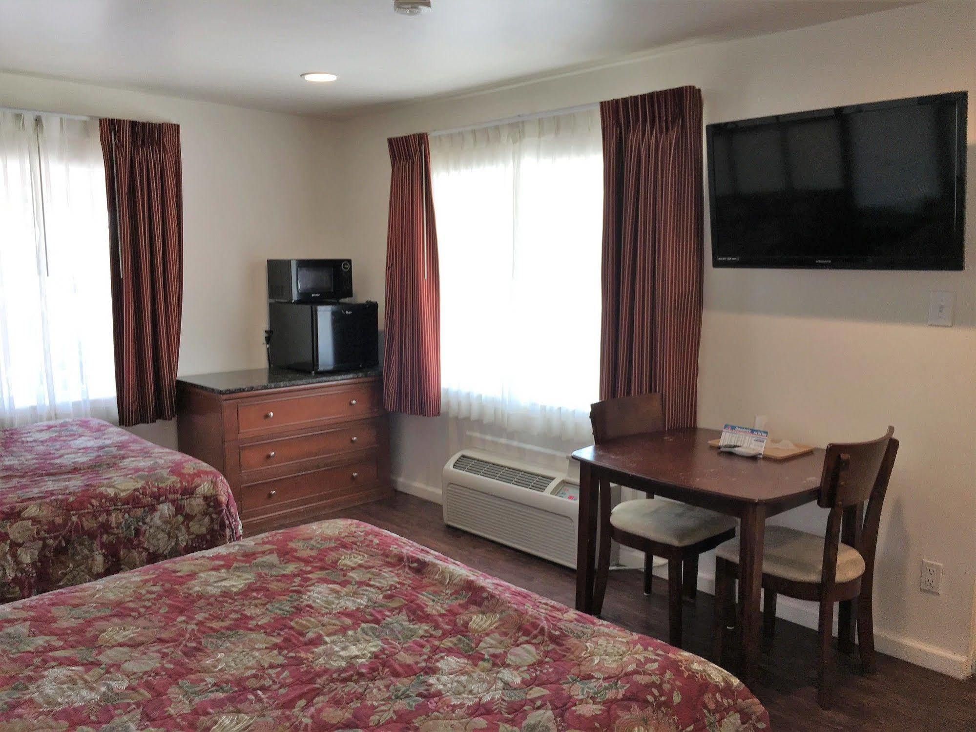 Roswell Inn ภายนอก รูปภาพ